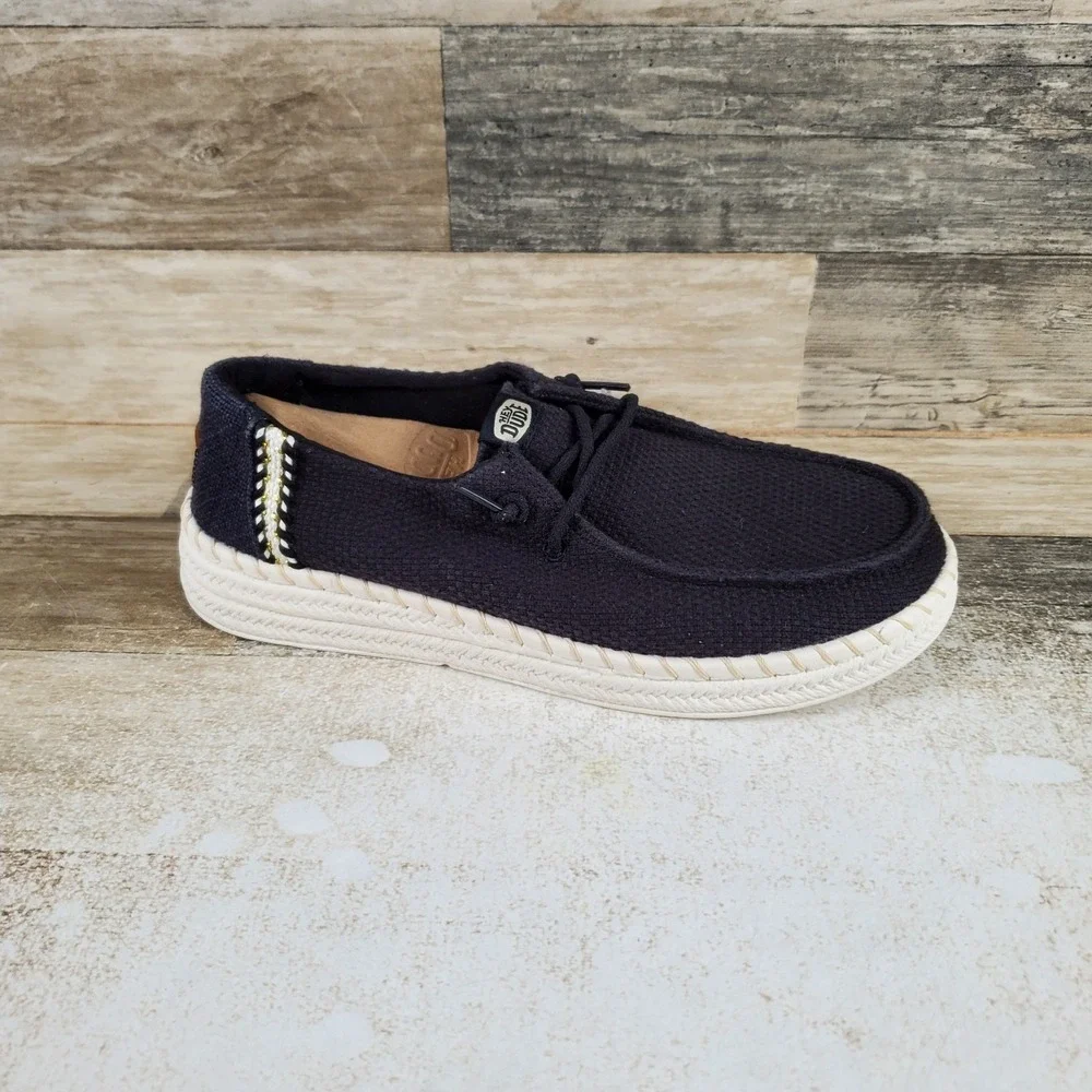 Hey Dude Wendy Espadrille Woven Womens Shoe Sz 7 Black Stitched Detail Round Toe